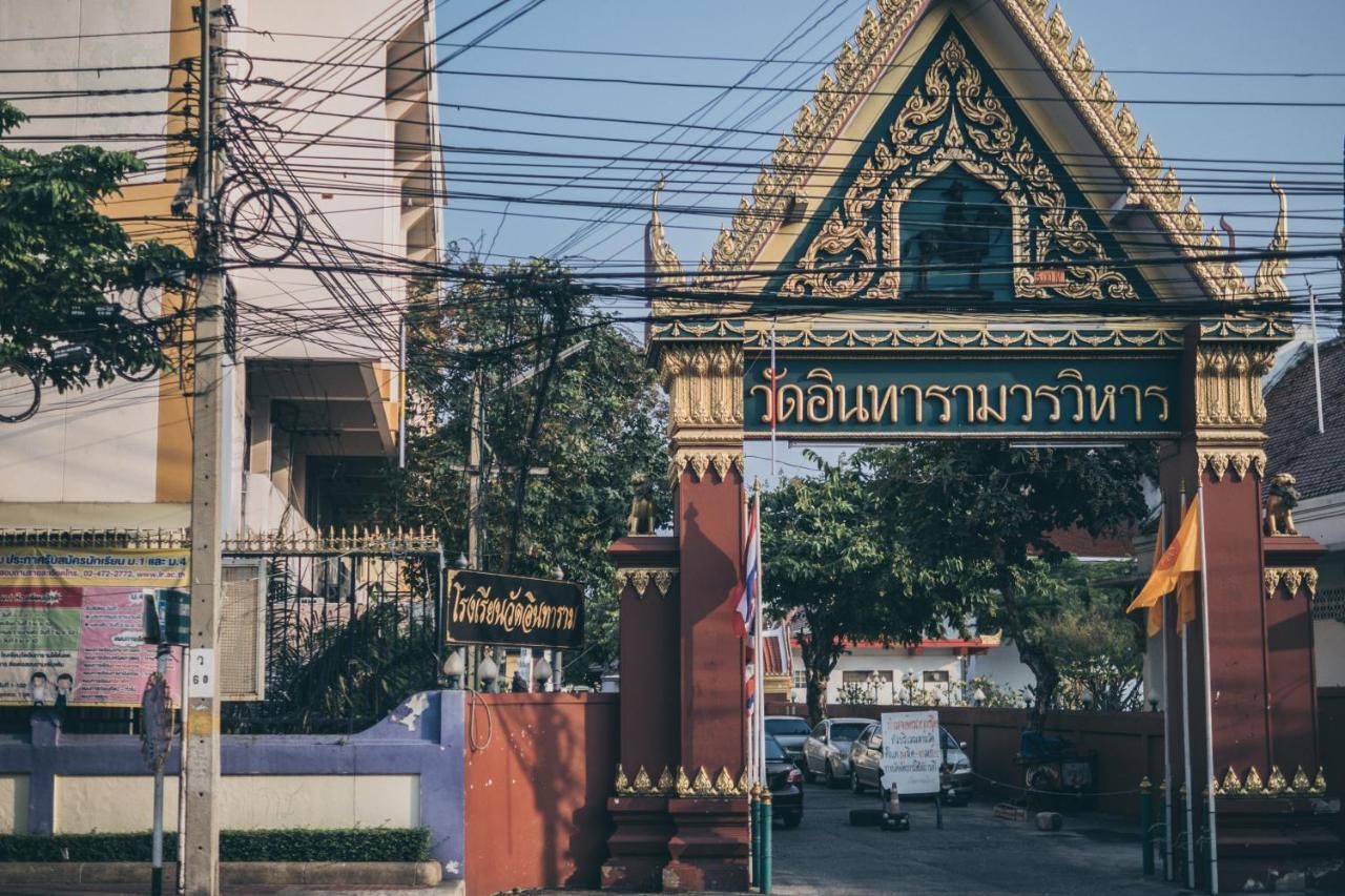 One Of Us House Pansiyon Bangkok Dış mekan fotoğraf
